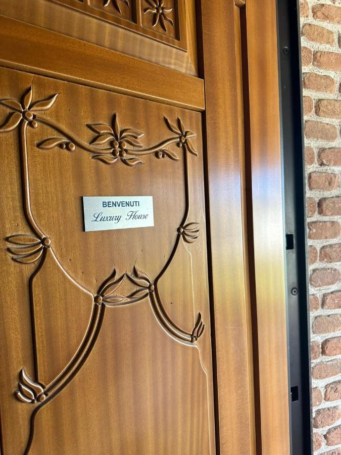 Gold House Luxury Anzio Villa Luaran gambar